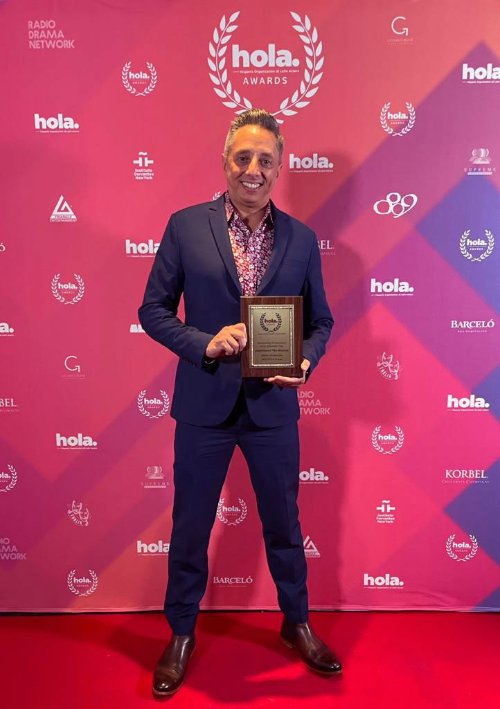 Sergio Mejia - Hola Award
